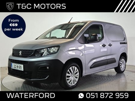 2022 Peugeot Partner Reversing Camera & Sensors, Air Conditioning, Cruise Control, Touch Screen Radio w/ Apple CarPlay & Android Auto €17,995