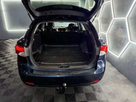 2013 Toyota Avensis 2.0 D-4D 125 BHP Terra €6,500 thumbnail