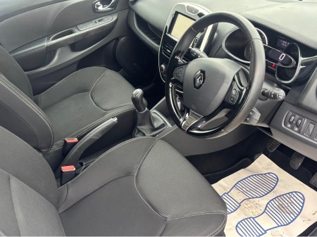 2015 Renault Clio - thumbnail 2