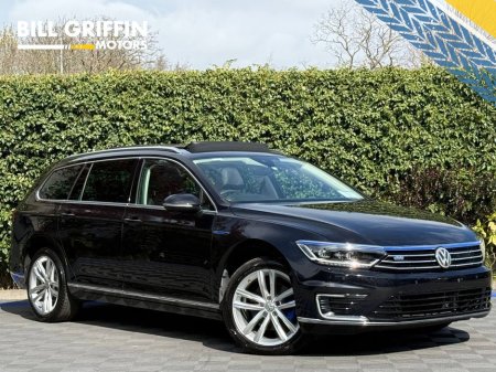 2016 Volkswagen Passat - thumbnail 1