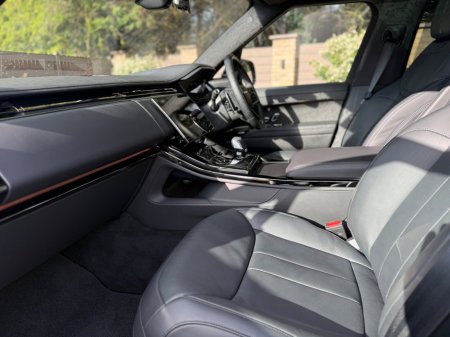 2025 Land Rover Range Rover Sport - thumbnail 14
