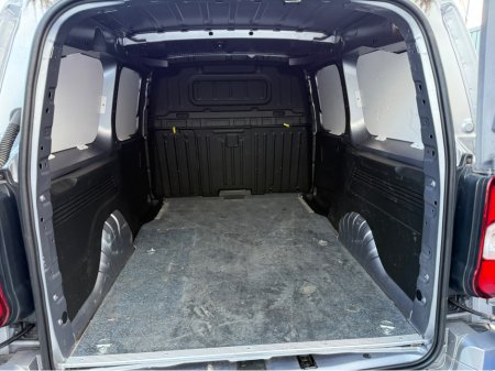 2021 Opel Combo 3 SEATER - 1.5 DIESEL - MANUAL - 12M WARRANTY - CAR: 1599 €14,950 thumbnail