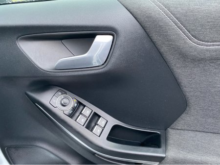 2022 Ford Puma Titanium 1.0 MHEV 125BHP €22,950 thumbnail