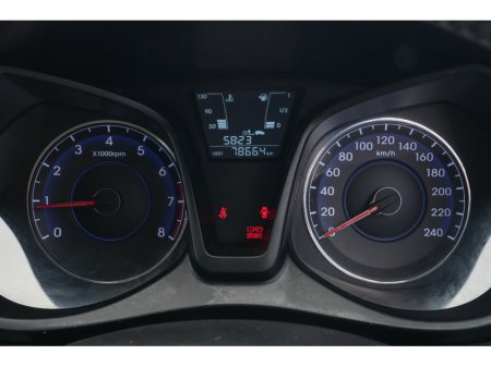 2013 Hyundai ix20 - thumbnail 12