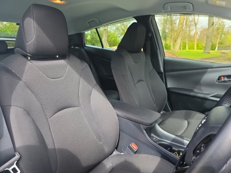 2020 Toyota Prius - thumbnail 9