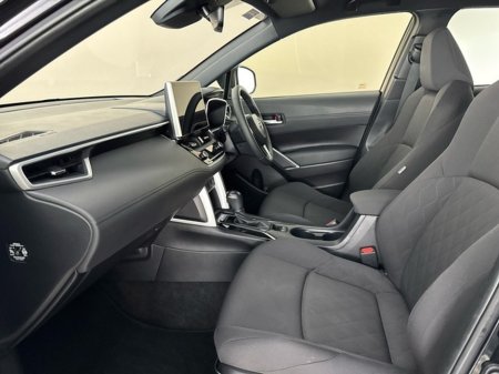 2024 Toyota Corolla Cross HYBRID SPORT €37,950 thumbnail