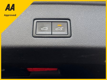 2019 Volkswagen Touareg V6 R-LINE TECH TD TDI VAT QUALIFYING * 1 YEAR UNLIMITED MILEAGE WARRANTY* €42,000 thumbnail