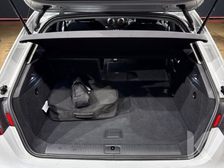 2017 Audi A3 E-TRON 1.4L TFSI HYBRID AUTOMATIC - ELECTRIC SEATS - CRUISE CONTROL - REVERSE CAMERA - PARKING SENSORS €18,950 thumbnail