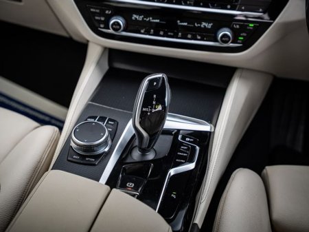 2022 BMW 5 Series - thumbnail 12