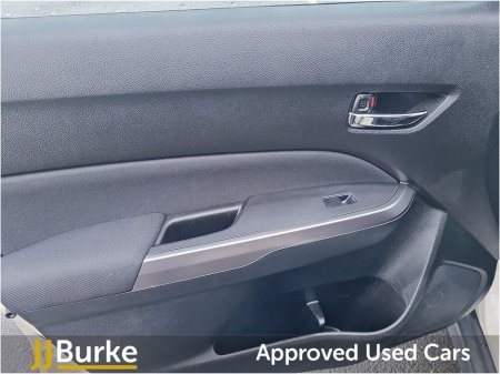 2023 Suzuki Vitara - thumbnail 15