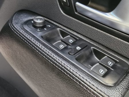 2019 Volkswagen Amarok - thumbnail 8