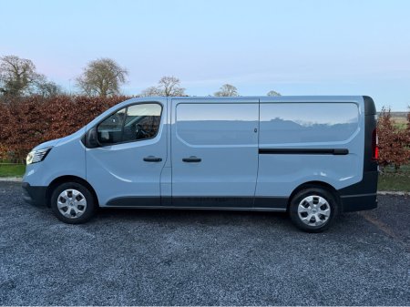2022 Renault Trafic 2022 Renault Trafic 2.0 130 Business *As New * €19,950 thumbnail