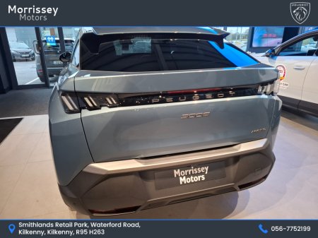 2024 Peugeot 2008 ALLURE 1.2 €36,950 thumbnail