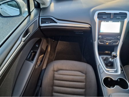 2017 Ford Mondeo 2.0 TDCI ZETEC-FULLY SERVICED €10,450 thumbnail