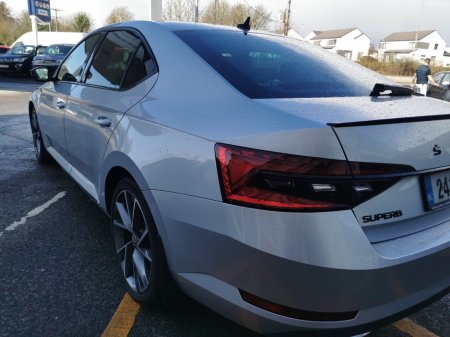 2024 Skoda Superb - thumbnail 7