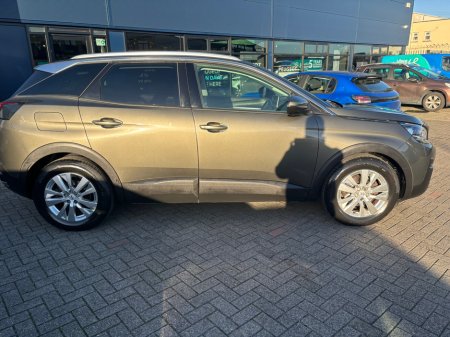 2019 Peugeot 3008  €14,950