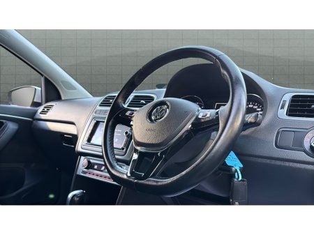 2016 Volkswagen Polo - thumbnail 4