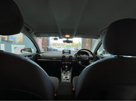 2016 Audi A3 Sportback 2016 AUDI A3 SPORTBACK TFSI 1.4 AUTOMATIC / CRUISE CONTROL / REVERSE CAMERA AND MORE thumbnail