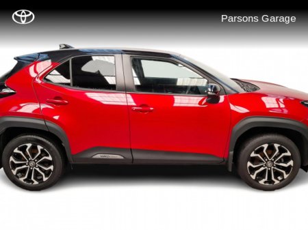 2023 Toyota Yaris Cross YARIS CROSS LUNA SPORT €27,995