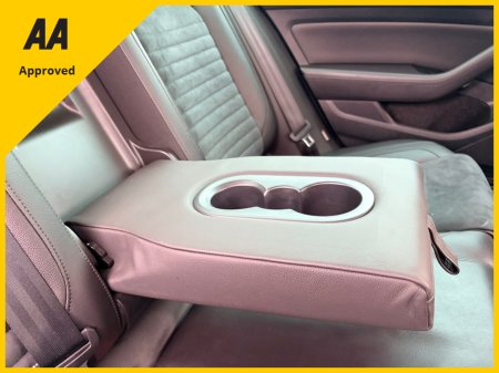 2017 Volkswagen Passat 1.4TSI 4DR AUTO FULLY LOADED WITH SPEC €19,950 thumbnail