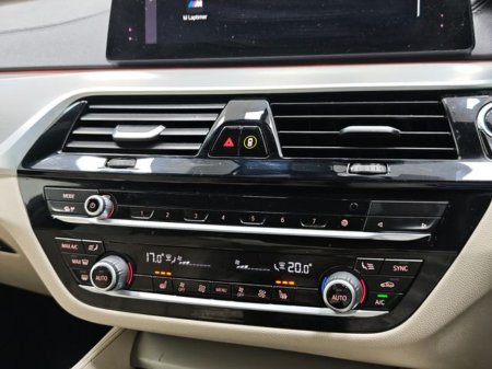 2019 BMW 5 Series - thumbnail 32