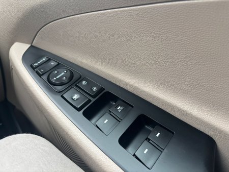 2017 Hyundai Tucson - thumbnail 18