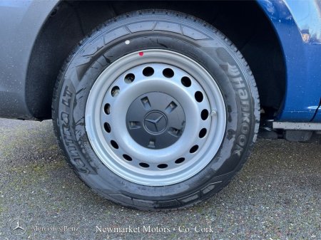 2026 Mercedes-Benz Vito - view 4