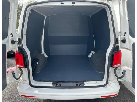 2021 Volkswagen Transporter - thumbnail 25