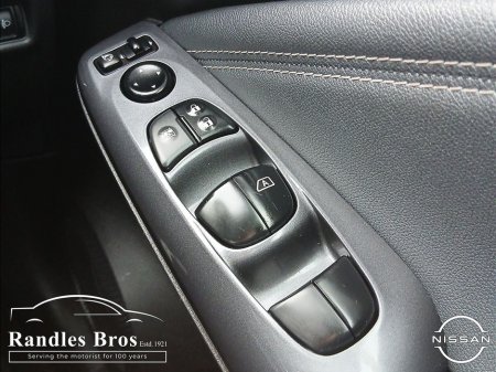 2021 Nissan Juke - thumbnail 19