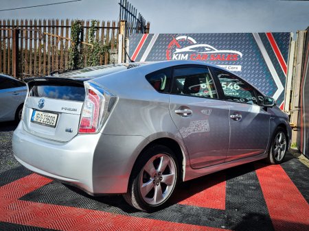 2015 Toyota Prius - thumbnail 13