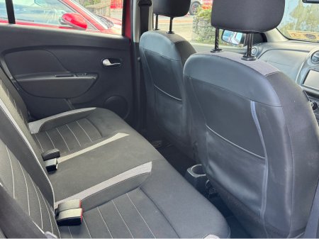 2018 Dacia Sandero Stepway STEPWAY SIGNATURE 1.5 DCI 90 P €9,900 thumbnail