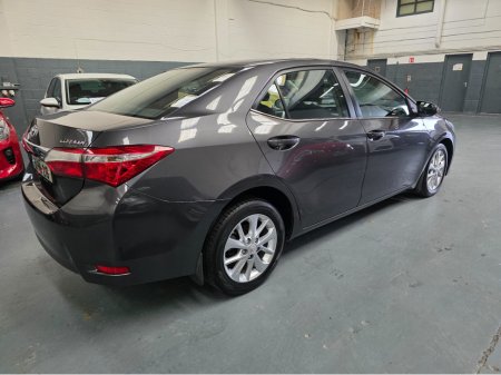 2015 Toyota Corolla - thumbnail 6