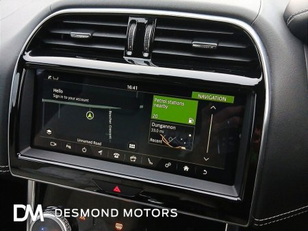 2019 Jaguar XE - thumbnail 10