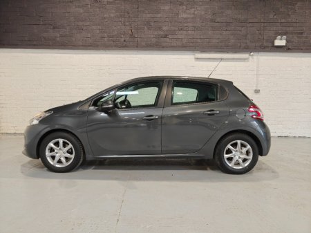 2014 Peugeot 208 - thumbnail 4