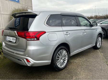 2020 Mitsubishi Outlander G 4WD AUTOMATIC PHEV 2.4 PETROL //HIGH SPEC//HALF LEATHER ELECTRIC HEATED SEATS//HEATED STEERING WHEEL//REVERSE CAMERA//KEYLESS ENTRY// €24,950 thumbnail
