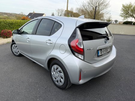 2018 Toyota Aqua - thumbnail 7