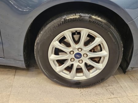 2020 Ford Mondeo 2.0 HEV Titanium HEV €21,950 thumbnail