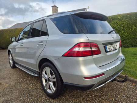 2015 Mercedes-Benz M Class ML250 CDI €20,950 thumbnail