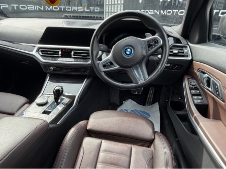 2021 BMW 3 Series - thumbnail 16
