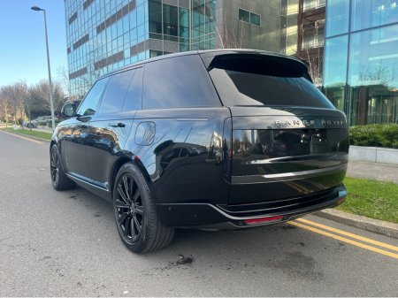 2024 Land Rover Range Rover P550e Autobiography €139,950