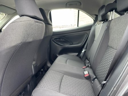 2024 Toyota Yaris Cross - thumbnail 8