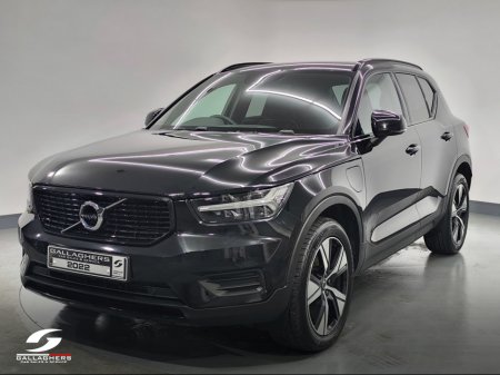 2022 Volvo XC40 (221) R-DESIGN T4 RECHARGE AUTO €33,995 thumbnail