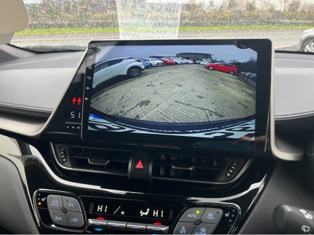 2019 Toyota C-HR 1.8 HYBRID AUTO LOW KM HIGH SPEC €20,950 thumbnail