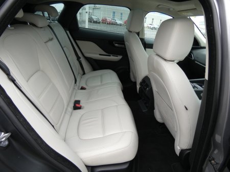 2020 Jaguar F-Pace - thumbnail 18