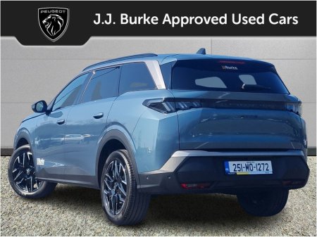 2025 Peugeot 5008 1.2 Hybrid 136bhp E-DCS6 Allure €46,950