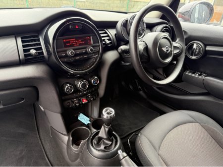 2017 MINI Cooper Black Ed 1.5P €15,750 thumbnail