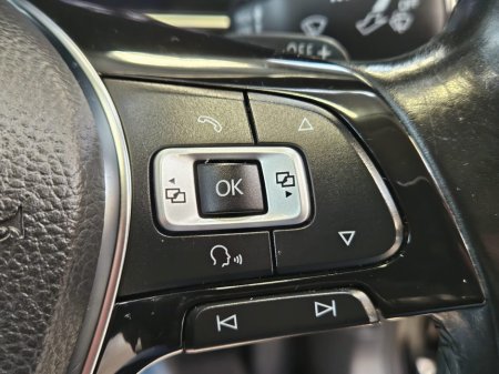 2016 Volkswagen Passat - thumbnail 10