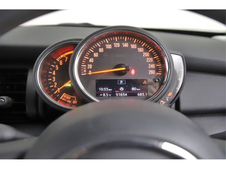 2020 MINI Hatch 1.5 AUTO 5DR *REVERSE CAM*PARK SENSORS* €22,890 thumbnail