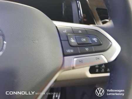 2026 Volkswagen Multivan Multivan Style LOH Long Overhang 245 HP eHybrid 6-Speed DSG 4MOTION €73,950 thumbnail