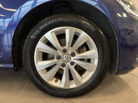 2017 Volkswagen Golf 1.2 TSI 110 bhp DSG Comfortline €13,250 thumbnail